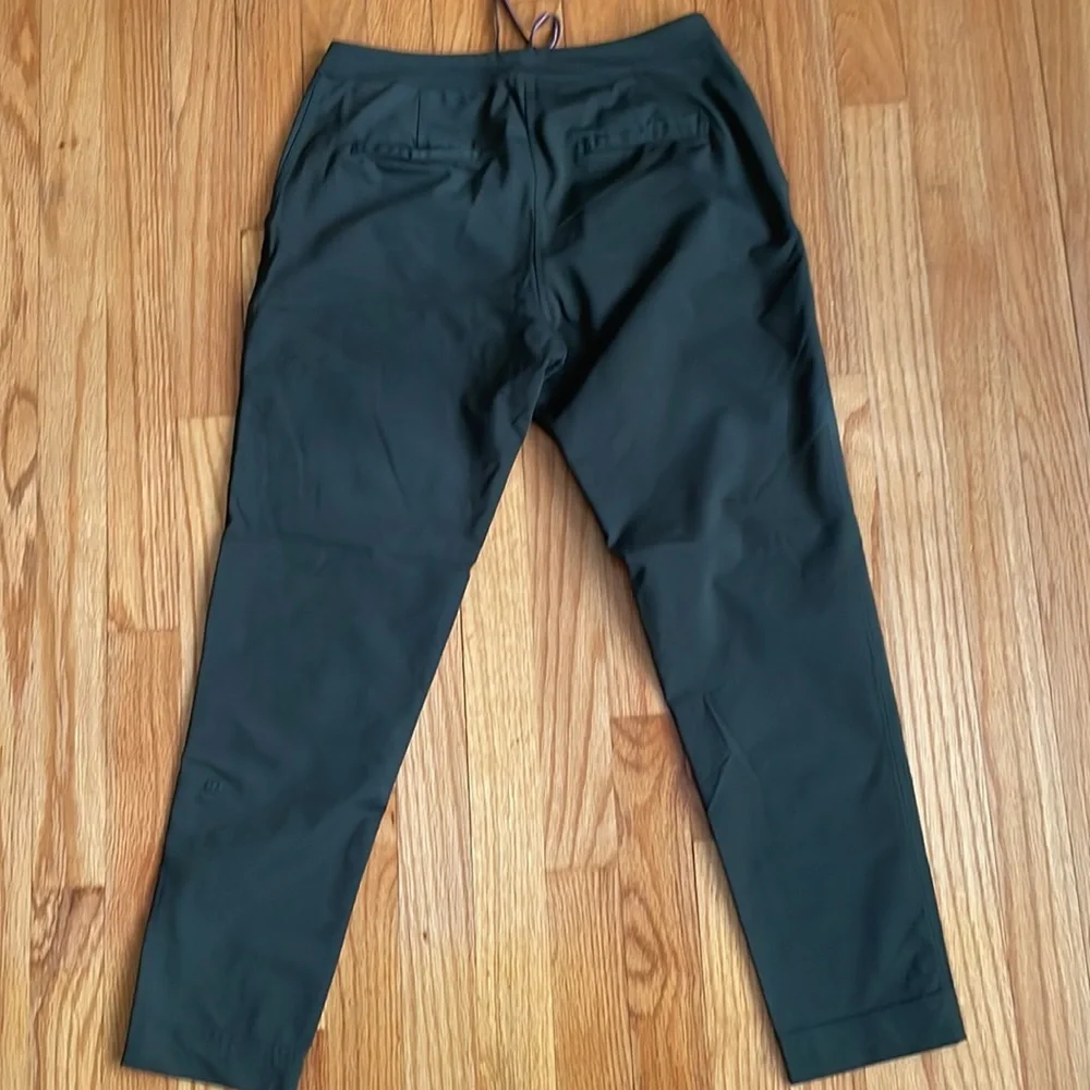 Lululemon Stretch 7/8‎ PantGreen Size 4 no size tag  C5